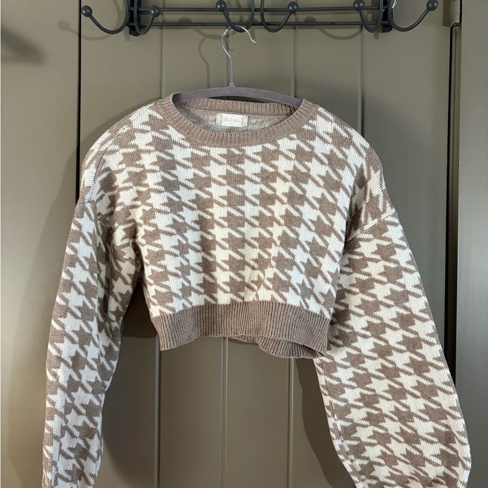 Altar'd State Tan and Cream Knit Sweater